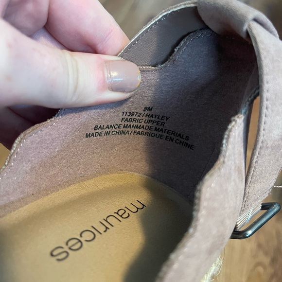 Maurice’s Wedge Sandals - Picture 7 of 7